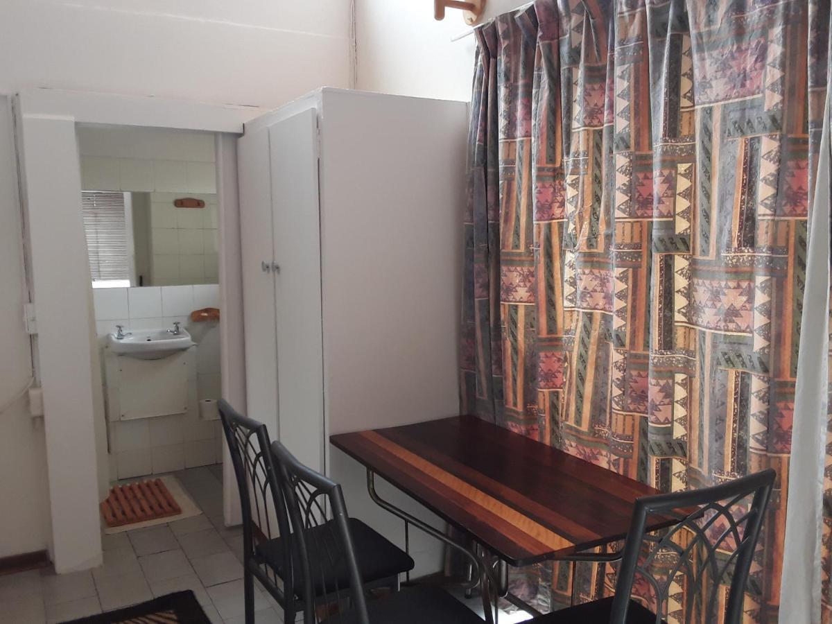 Boer En Brit Self Catering Accommodation Guesthouse Ladysmith Exterior foto